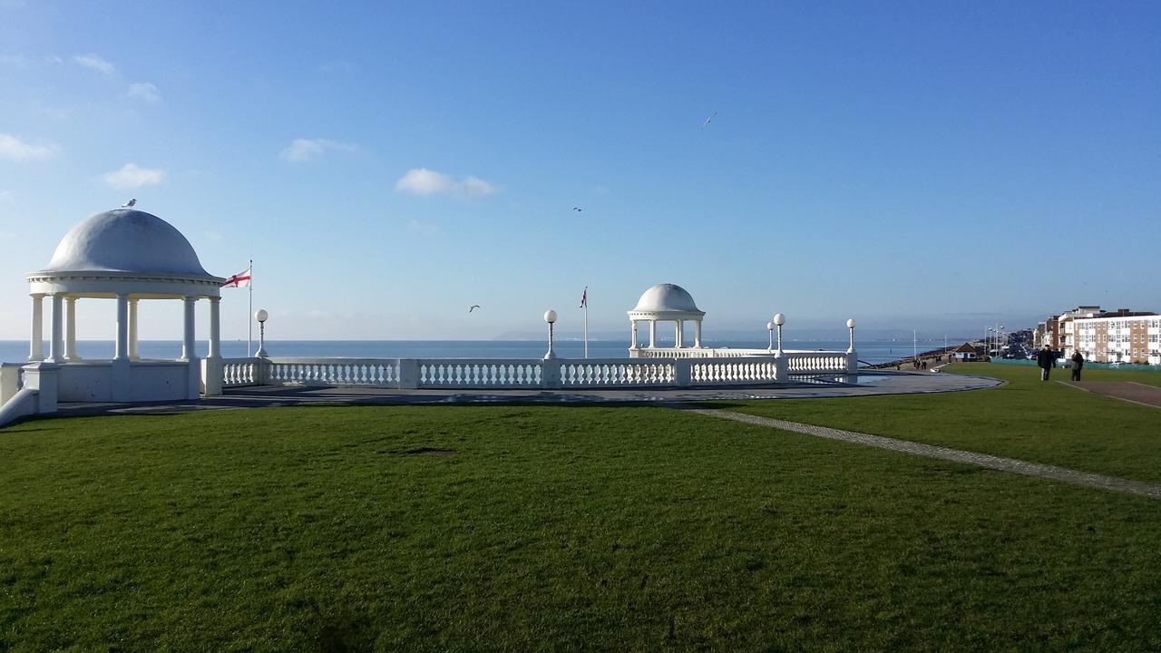 Hotel The Driftwood Bexhill Esterno foto